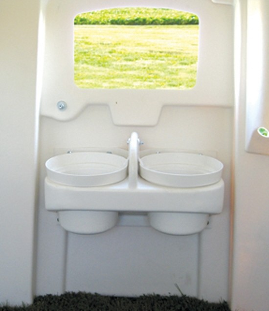 SLHutchBackInsideBucketManger